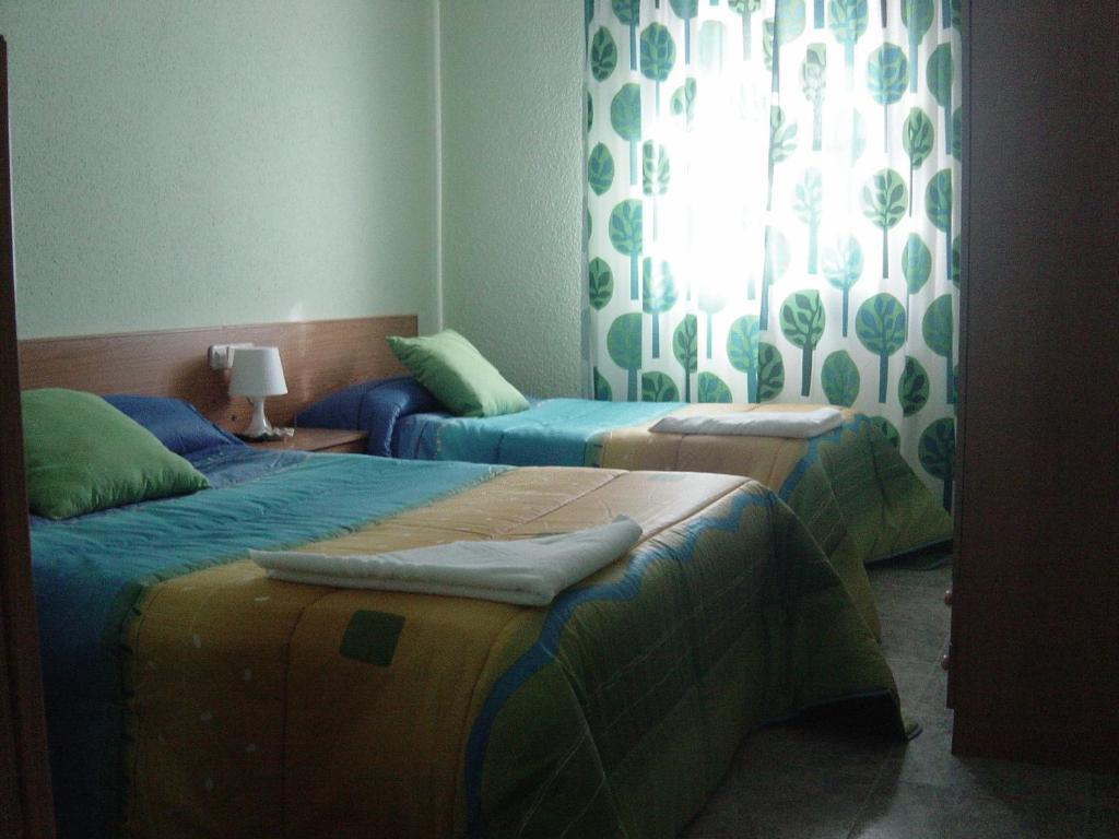 Hostal Emilio Barajas Мадрид Экстерьер фото